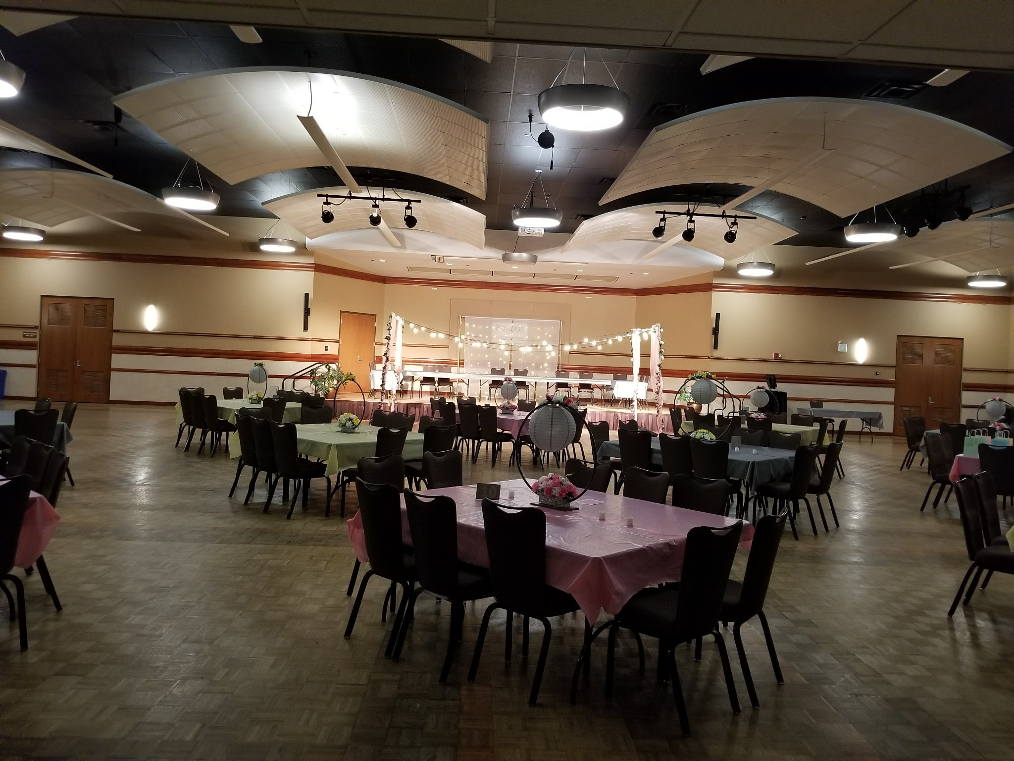 Slideshow - Classic Ballroom